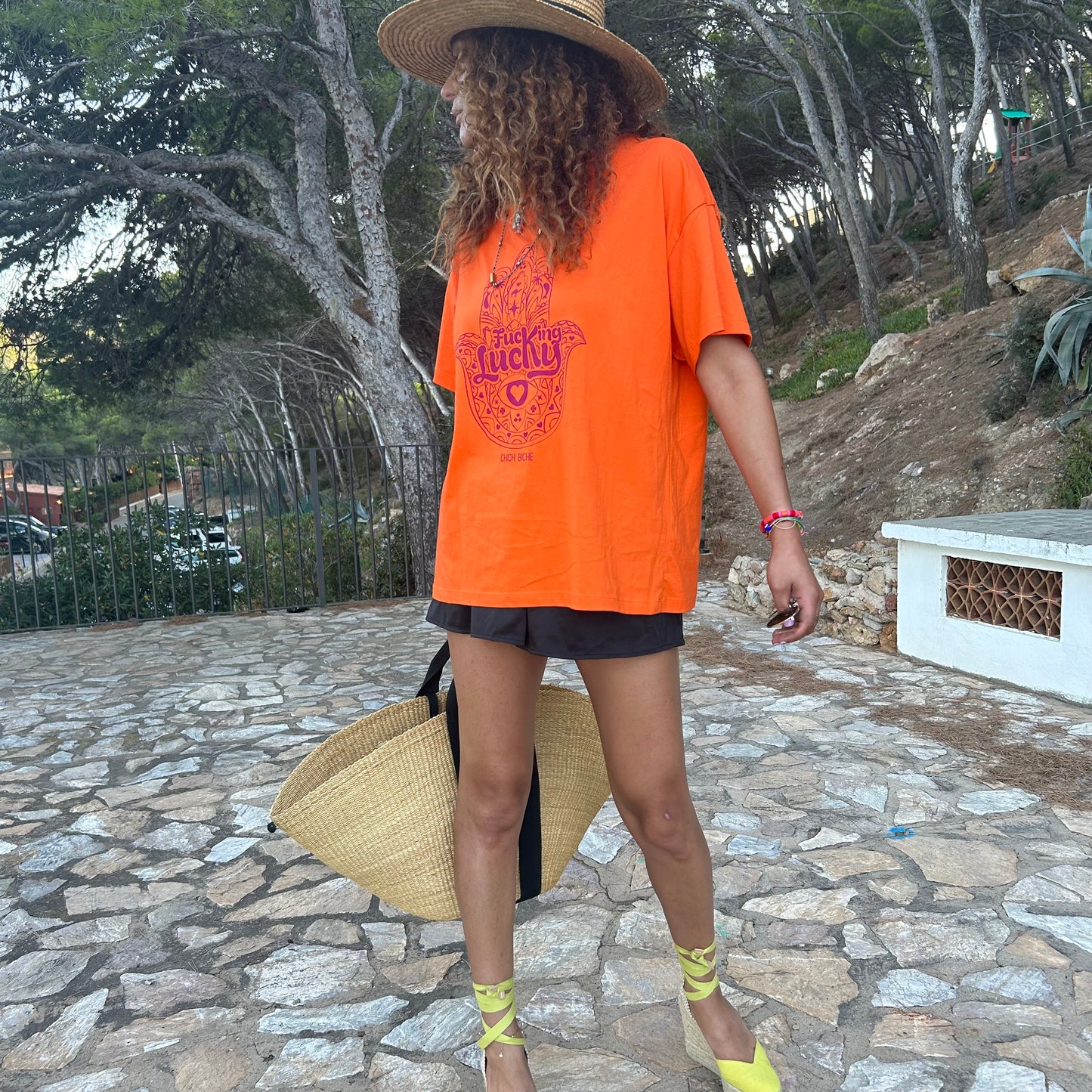 TEE SHIRT -OVERSIZE - ORANGE - "GRI GRI "