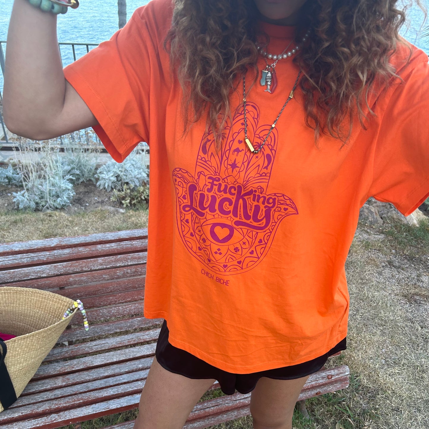 TEE SHIRT -OVERSIZE - ORANGE - "GRI GRI "